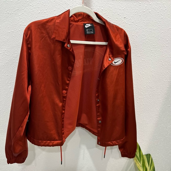 Nike jacket - Picture 1 of 4